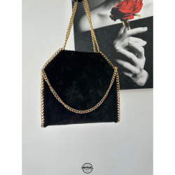 Zincir detaylı süet çanta
